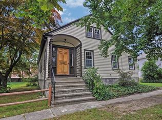19 Belcourt Ave, North Providence, RI 02911