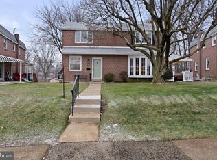 404 Lakeview Dr, Ridley Park, PA 19078