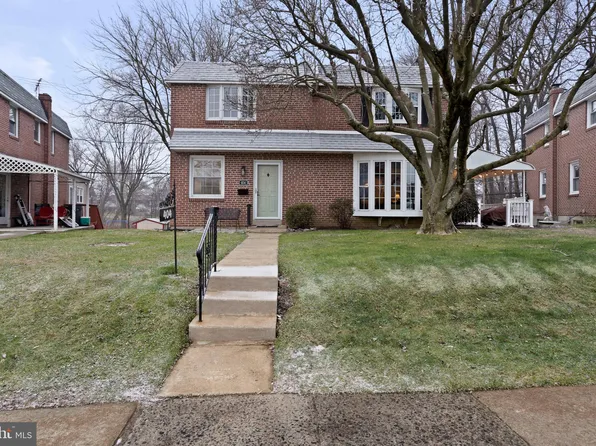 404 Lakeview Dr, Ridley Park, PA 19078