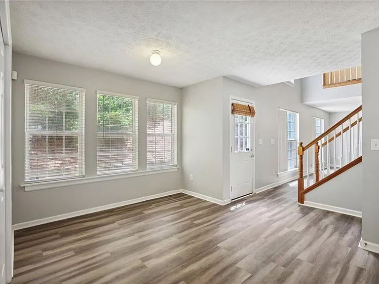 3673 Willgrove Way — Photo 6