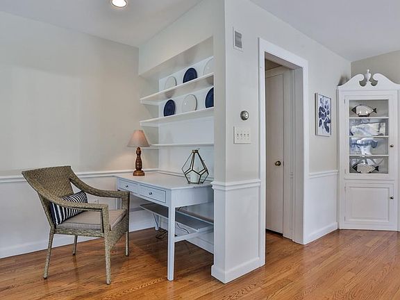 5th image of 29 Franklin St
