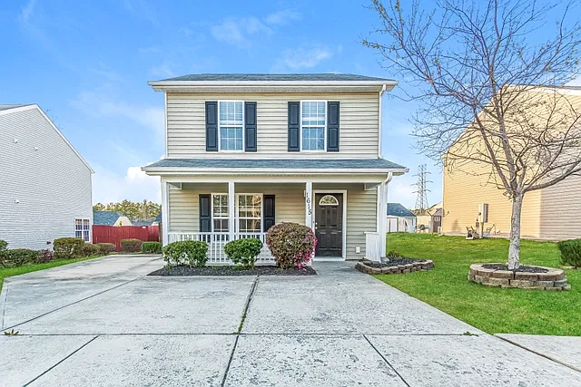 1615 Great Bend Drive — Photo 1