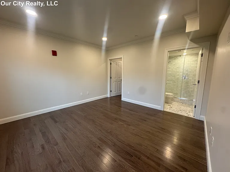 39 Herrick Rd #202 — Photo 16