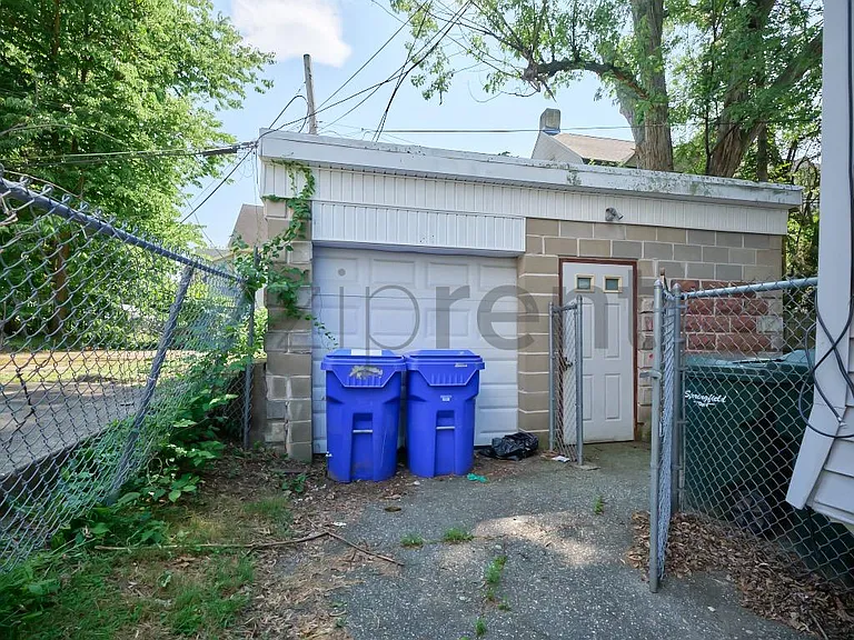 30 Forest Park Ave #2 — Photo 6