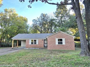 5843 Ashford Dr, Horn Lake, MS 38637