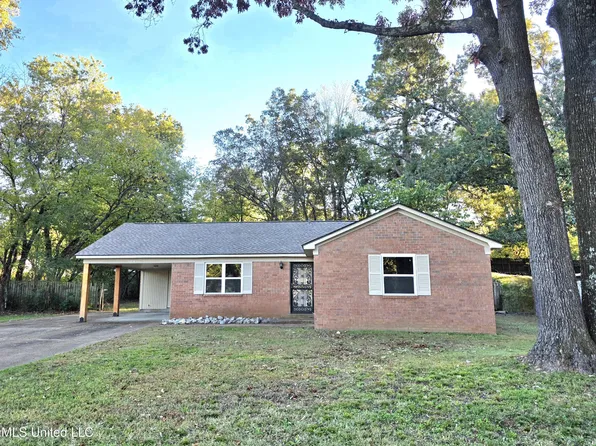 5843 Ashford Dr, Horn Lake, MS 38637