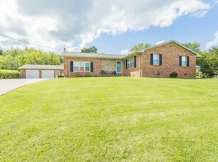 6750 Henze Rd, Evansville, IN 47720