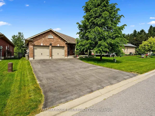 14 Algonquin Ave, Brighton, ON K0K 1H0