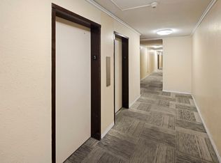 2185 Lawrence Ave E #808, Scarborough, ON M1P2P6