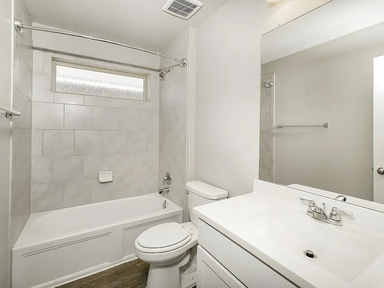 2923 Daisy Mdw — Photo 17