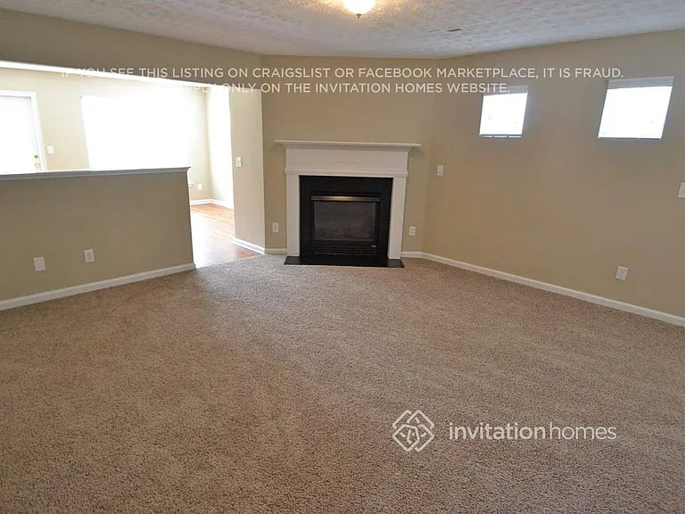 268 Topaz Dr — Photo 2