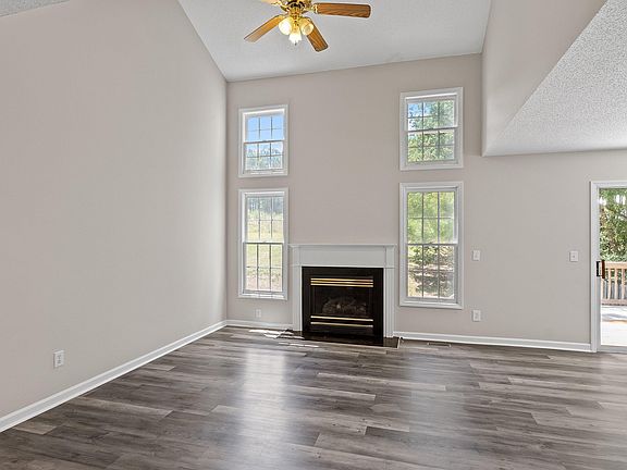 3rd image of 215 Rattan Bay Dr