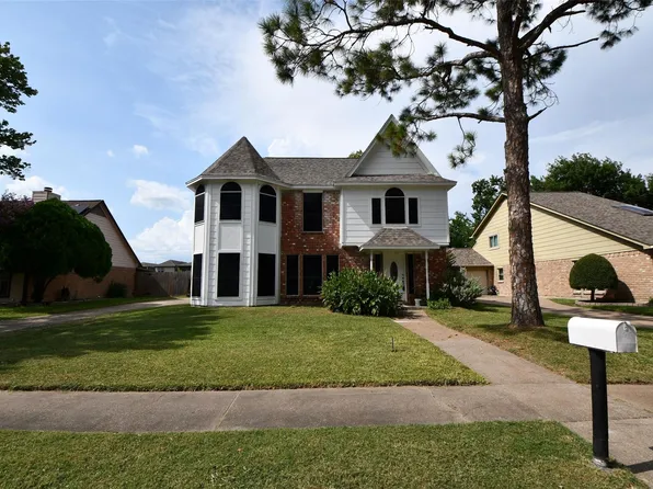 14706 W Bend Dr, Houston, TX 77082