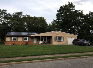 18 College Ave, Eatontown, NJ 07724