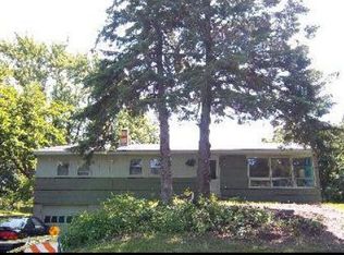 1752 City Heights Dr N, Maplewood, MN 55117