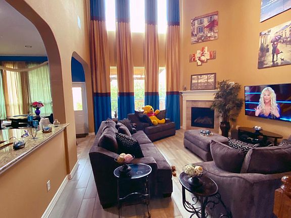4th image of 11914 Supremo St