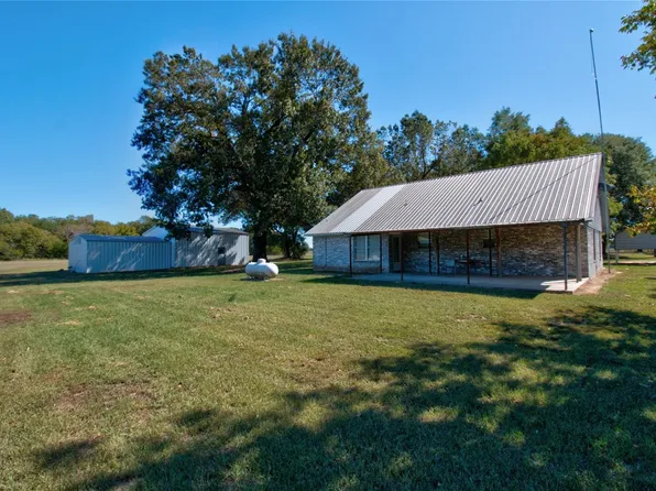 1223 County Road 2310 Tract 4, Telephone, TX 75488