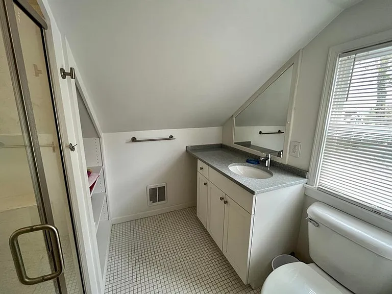 102 N Pier St — Photo 18