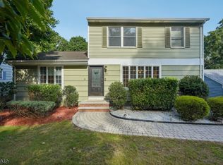 89 Minnehaha Blvd, Oakland Boro, NJ 07436