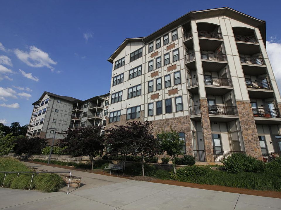 1st image of 445 W Blount Ave APT 318