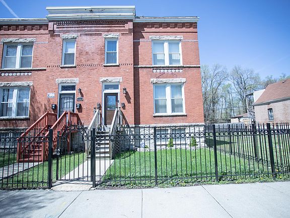 3rd image of 7550 S Parnell Ave