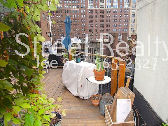 3rd image of 312 W 73rd St APT 4B