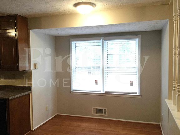 5th image of 455 Ohern Ct