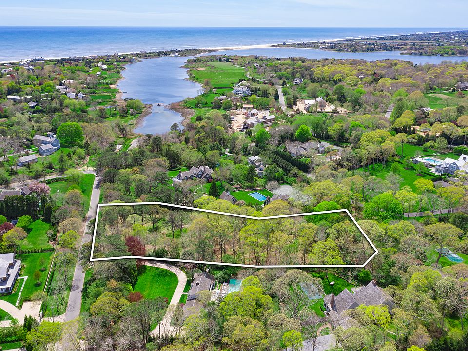 2nd image of 247 Cove Hollow Rd
