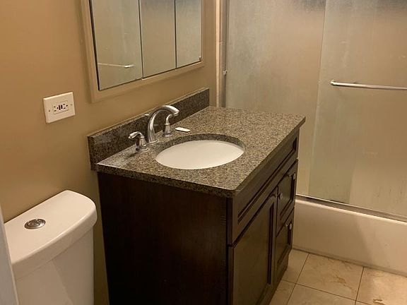 3rd image of 9140 Skokie Blvd APT 303