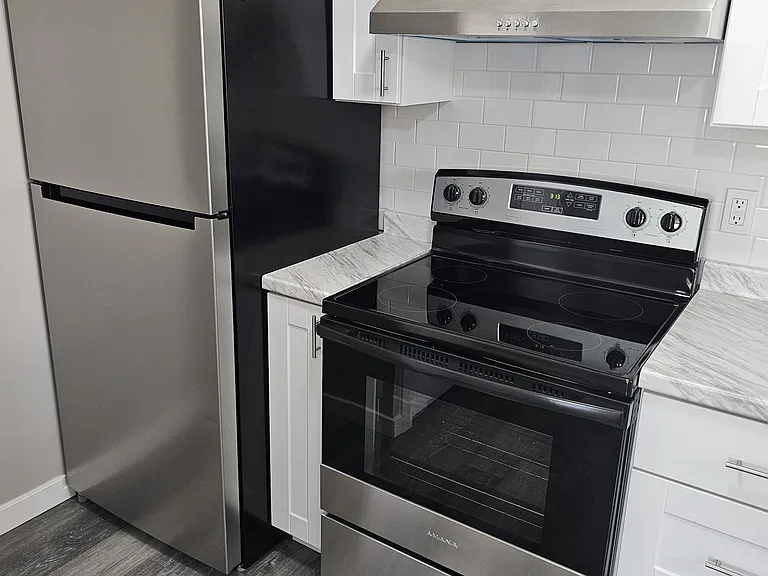 2324 Newton St #2324 — Photo 4