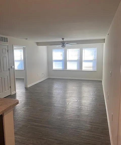 Crescent Villas — Photo 8