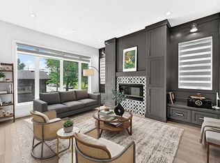 3490 S 7th Ave NW, Calgary, AB T2N1B7
