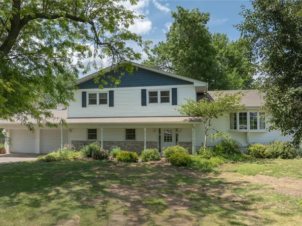 4400 Indian Creek Rd, Marion, IA 52302