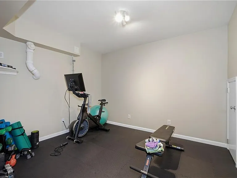 3308 Fieldwood Dr SE — Photo 47