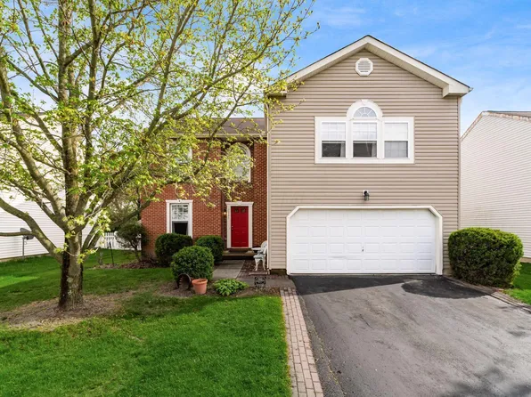 7005 Crescent Boat Ln, Canal Winchester, OH 43110