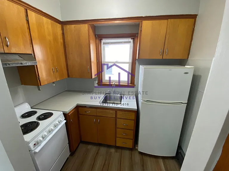 49 Lowell St #6 — Photo 3