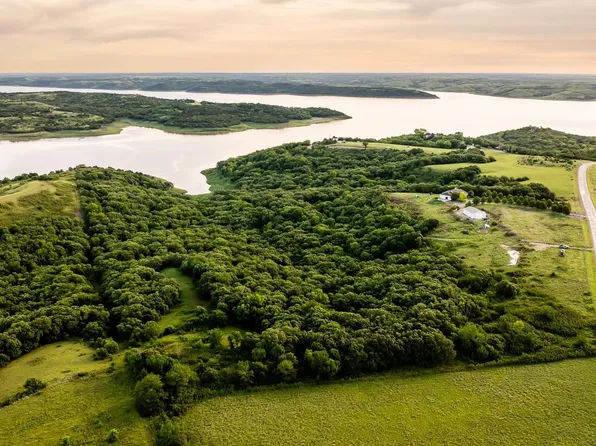 0 Mill Cove Dr, Manhattan, KS 66503