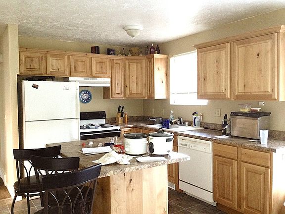 4th image of 2731 W Winchester Dr