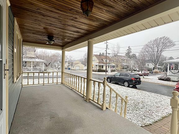 3rd image of 2812 Washington Ave