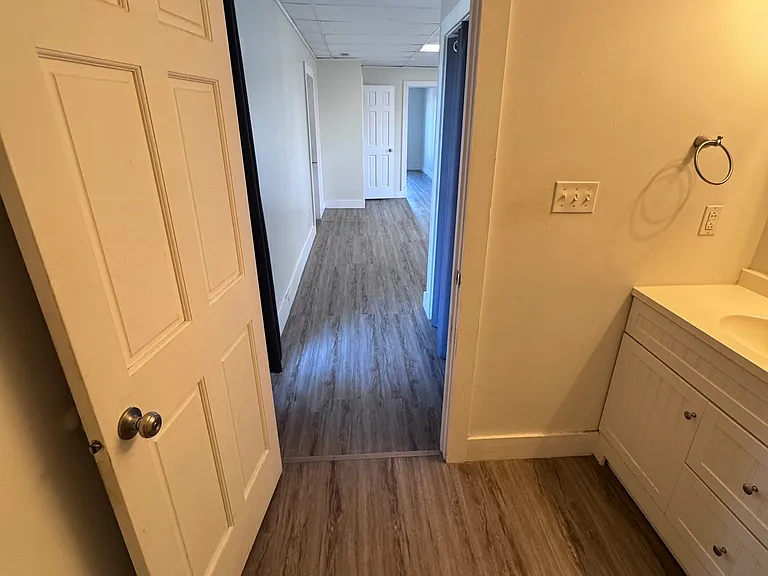91 N Maple St — Photo 21