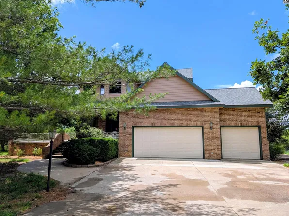 1421 Pioneer Rd, McPherson, KS 67460