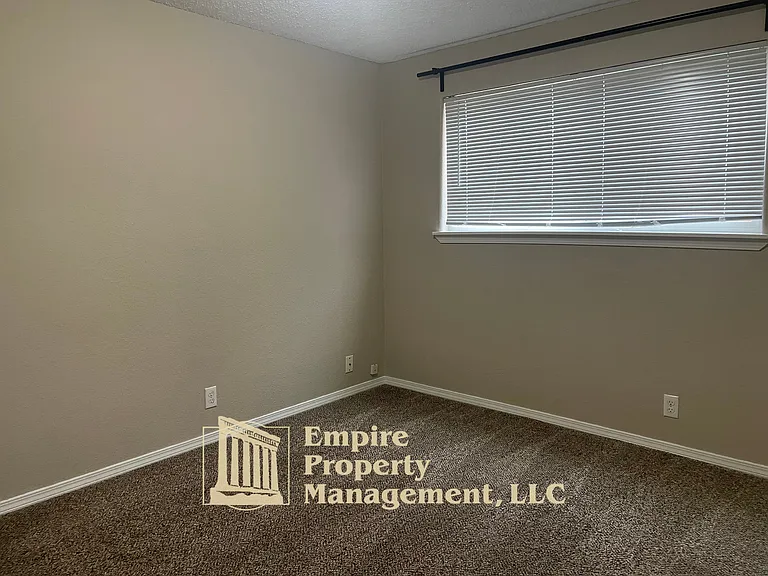 24956 Hunter Ave - 24956-CJ-LH- K16 — Photo 11