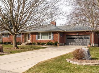 89 Parkhurst Rd, Dayton, OH 45440