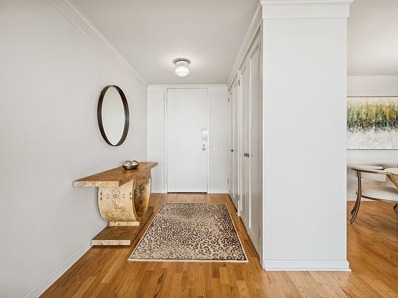 3rd image of 2400 N Lakeview Ave APT 1902