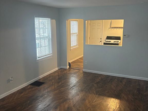4th image of 3886 Gary Ave #2