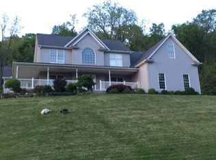106 Grays Run Ln, Lowellville, OH 44436