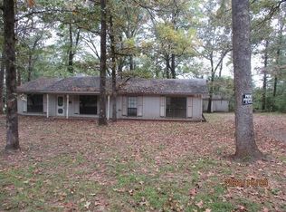 2079 Meadows Ln, Longview, TX 75603