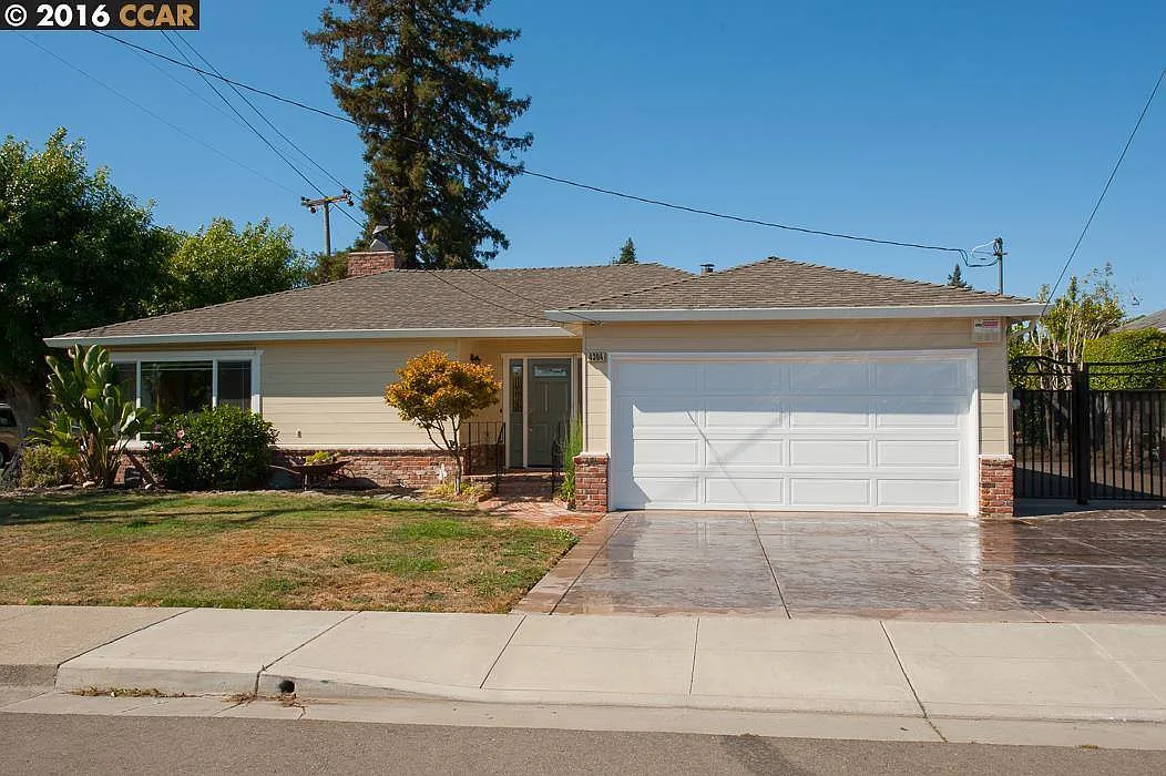 4304 Circle Ave photo 1