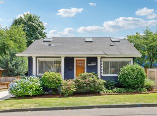 1570 Holly St, West Linn, OR