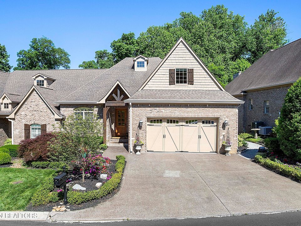 1st image of 1424 Villa Forest Way